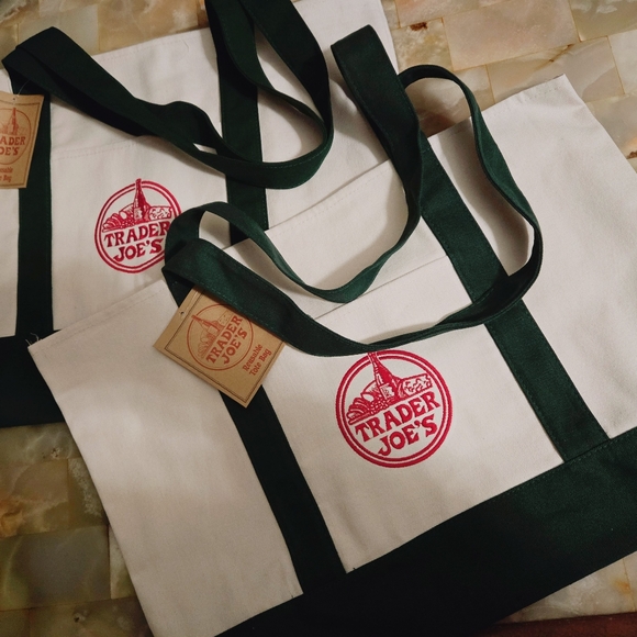 2 Trader Joe's🌿Green Tote Bags - Picture 2 of 3